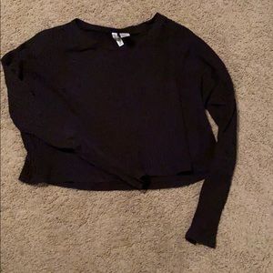 cropped black long sleeve